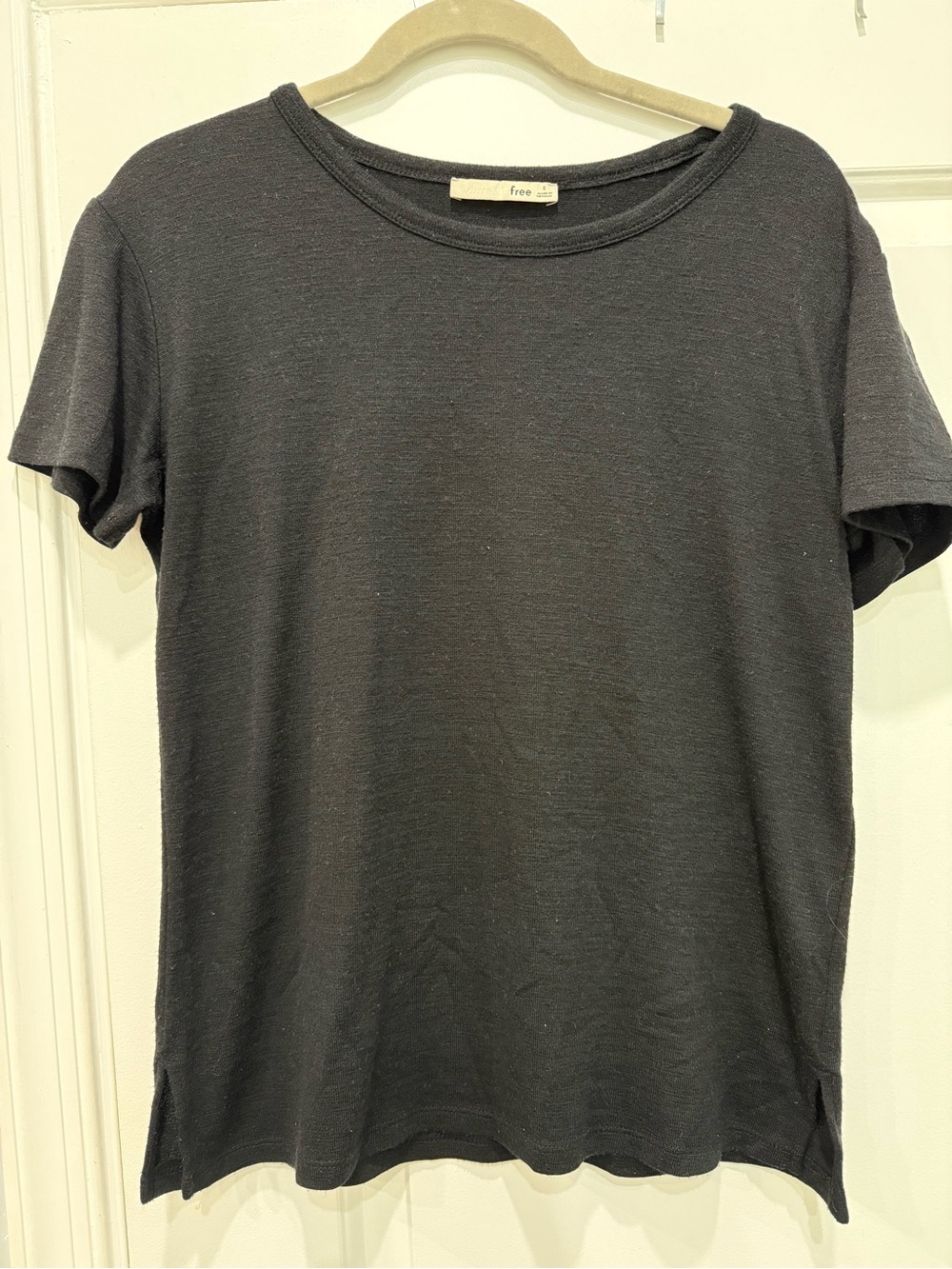Wilfred Black Short-Sleeve Crewneck Tee